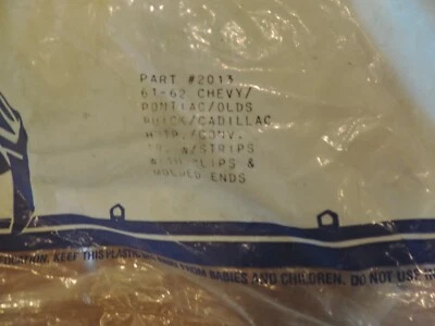 61 62 Chevy/Pontiac/Olds/Buick/Cad Coupé/Puerta Conv Weatherstrp con clips/extremos de molde Foto 1 de 4