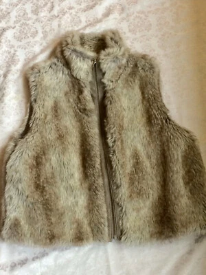 ELLE - Colete Feminino de Pele Sintética com Zíper - Tamanho M - Totalmente Forrado - Imagem 1 de 4