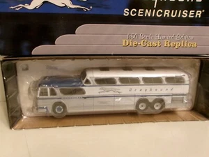 Corgi 1/50 GM 4501 Greyhound Scenicruiser Pittsburgh Item US54405 NEW in package - Picture 1 of 6