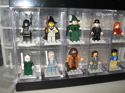 Lego Harry Potter collection of 16 Mini figures in a Lego case some very rare - Image 1 of 4