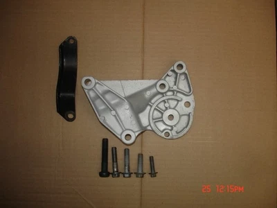 1987-1993 CHEVROLET S-10 BLAZER JIMMY 2.8L Alternator Tensioner Bracket 14092955 - Image 1 of 4