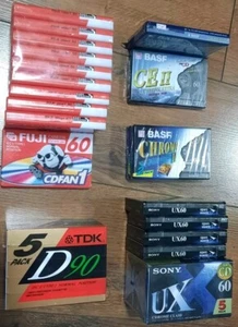 Lot 28 cassettes K7 audio vierges neuves sous blister NOS new scelled - Photo 1/6
