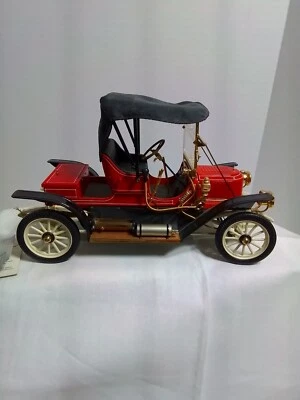 Franklin Mint 1911 Stanley Steamer Roundabout 1:16th Scale Car Red Black Classic - Image 1 of 4