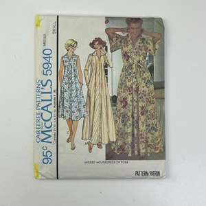 Housedress Robe Size S 10-12 Vintage 70s Uncut Pattern 5940 Loose Fr Zip Pockets - Picture 1 of 2