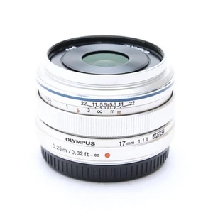 OLYMPUS M.ZUIKO DIGITAL 17mm F/1.8 Silver #277 - Picture 1 of 12