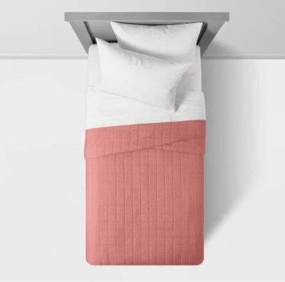 Edredón de microfibra Pillowfort Box Stitch completo/queen rosa desteñido nuevo Foto 1 de 4