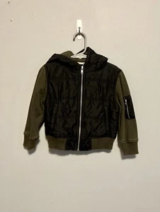 Tucker + Tate Summit Crest Jacke mit Kapuze, schwarz/waldgrün - Größe 2 (sehr guter Zustand) - Bild 1 von 7