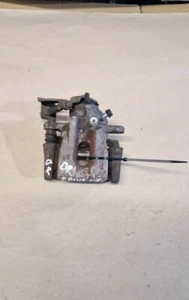 09-2015 TOYOTA PRIUS 1.8 PETROL HYBRID MK3 DRIVER SIDE RIGHT REAR BRAKE CALIPER - Picture 1 of 5