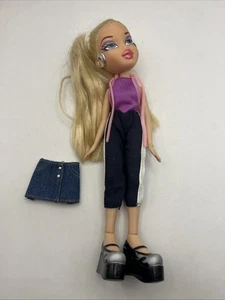 BRATZ 2001 MGA bambola bionda Chloe - Foto 1 di 6