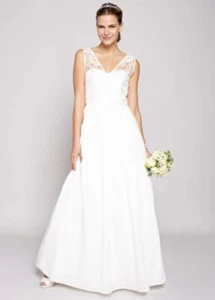 Ivory Abigail Wedding Dress SIZE 8 (altered to Size 4-6) A Line, With Trail - Picture 1 of 22