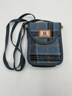 Bolso Bandolera Strathurie Diseño Tartán Azul. Cierre magnético Foto 1 de 2