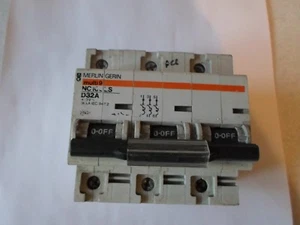 MERLIN GERIN NC100LS D32A 32 AMP 36KA (27447) TRIPLE POLE MCB CIRCUIT BREAKER - Picture 1 of 1