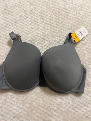 Secret Treasures 40023 gray Nylon Underwired T Shirt Bra Size 40 D      NWT - Image 1 of 4