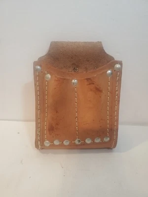  Klein Tools Leather 5145 Electrician’s Tool Belt Pouch 3 Compartments - Image 1 of 4