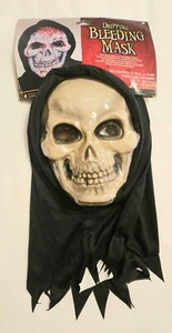 Skull Hooded Dripping Bleeding Mask Heart Shaped Pump NEW - Picture 1 of 5