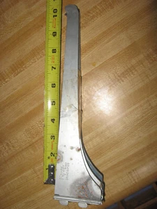 6--  Knape & Vogt 180 Steel Shelf Bracket 10 L in. - Picture 1 of 4