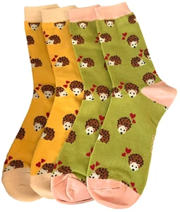 Hedgehog Socks Ladies 2 Pair Pack Love Hearts Hedgehogs Heart Yellow Green New - Picture 1 of 5