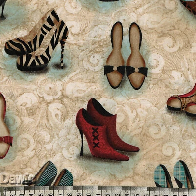 Schicke Schuhe Pumps auf cream "Sassy Shoes" Patchwork Stoff  €15,00/M - Bild 1 von 2