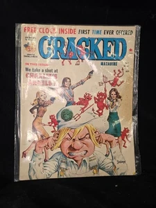 CRACKED MAGAZIN CHARLIE'S ANGELS JULI 1978 NR. 151 - Bild 1 von 3