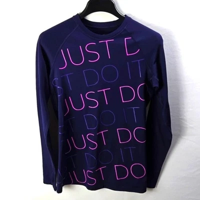 Camisa Nike Pro Para Mujer Combat Dri-Fit Ajustada Línea Polar Púrpura Talla M Foto 1 de 4