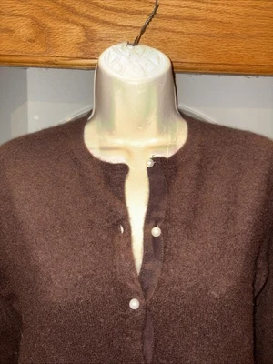 Peck & Peck Brown Long Sleeve Pearl like Button cardigan 2 Ply Cashmere Sweater - Image 1 of 3
