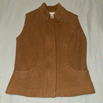 Fairway & Greene Tan Baby Alpaca Wool Golf Vest Women's Size S/P Made in Peru - Image 1 of 4