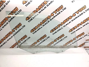 2011 KIA SORENTO MK2 XM RIGHT FRONT DOOR WINDOW GLASS - Picture 1 of 2
