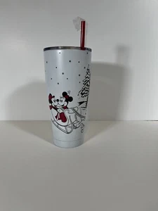 Mickey And Minnie Winter Cup - Picture 1 of 5