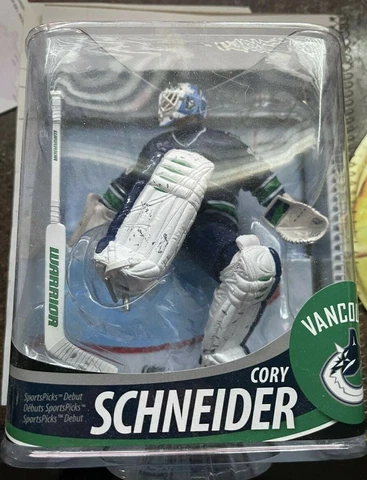 Cory Schneider McFarlane Variant Silver Level 182/1000 NHL Series 33  Vancouver Cover