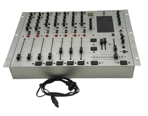 Behringer DX1000 Professionelles DJ Mischpult 19V/50 Watt DX1000 - Bild 1 von 3