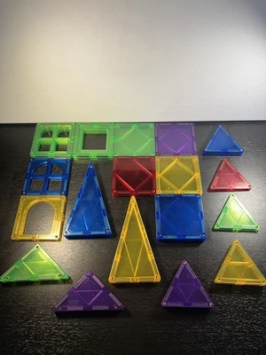 Lot Of 32 Unbranded Magnetic Tiles Stem Builds Compatible With Magna Tiles - Image 1 of 4