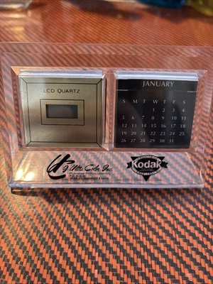 Reloj de Escritorio de Cuarzo Digital Kodak Has Let’s Color Calendario Cambiable Añadir de Colección Foto 1 de 4