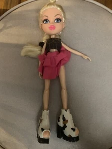 Bambola Bratz Hello My Name Is Cloe MGA Entertainment ritirata 2015 - Foto 1 di 2