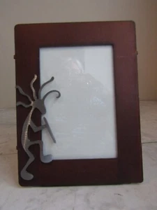New Earth Studio Moab Handcrafted Metal Patina Tribal 4x6" Photo Frame Rustic - Picture 1 of 4