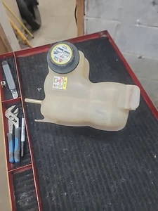 2004-2007  F150 4.6 Stx Coolant Overflow Bottle Container OEM (BIN 311) - Picture 1 of 10