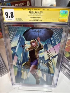 2017 Marvel Spider-Gwen #24 D CGC 9.8 signed by J. Scott Campbell - Picture 1 of 2