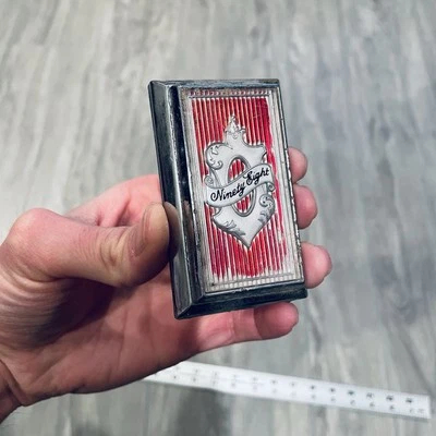 Oldsmobile Delta 98 Royale 1977-1979 cerradura maletero aleta noventa y ocho emblema B Foto 1 de 4