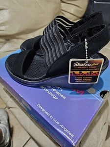 Skechers Sandals Women’s 6 Shoes Luxe Foam Black Wedge Heels Slip On Comfort - Picture 1 of 8