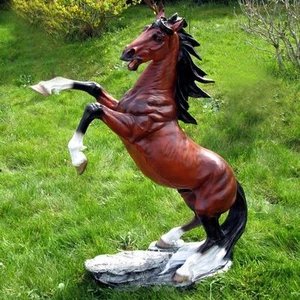STEIGENDES PFERD braun Deko Garten Tier Figur HENGST steigend BRAUNER SKULPTUR - Bild 1 von 3