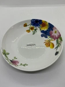 Juego de 4 cuencos de pasta Mikasa Bone China patrón de flores silvestres Gia - Imagen 1 de 4