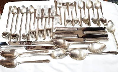 Juego de 37 piezas MARIANNE de plata de ley para 6 fr 1935 3,03 libras Natlonal Silver Co Foto 1 de 4