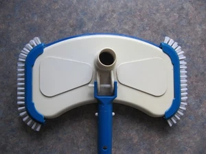 Bodensaugerbürste, Poolsauger Bürste speziell für den Boden - Bild 1 von 6