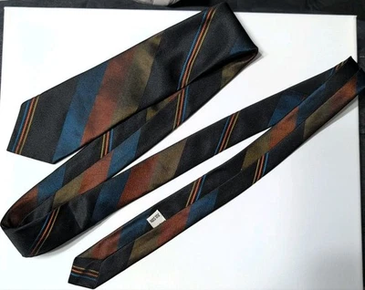 Corbata vintage de seda a rayas discreta hecha por Damon Union Foto 1 de 4