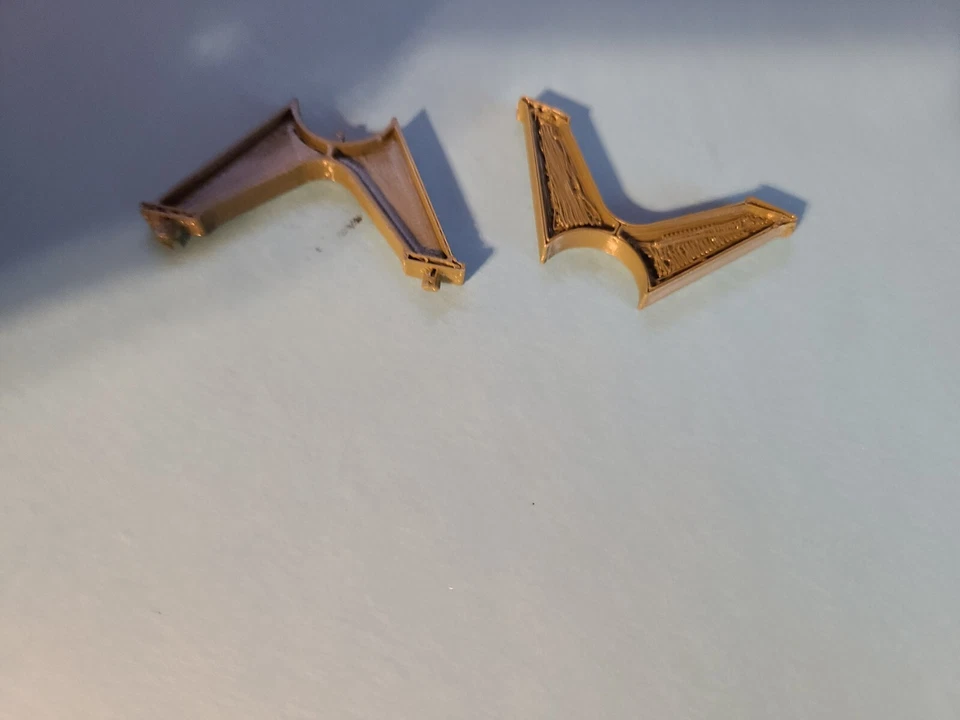 KUSAN REPRODUCTION PAIR OF ROCKET STANTIONS FOR FLATCAR IN OD GREEN - Image 1 of 1