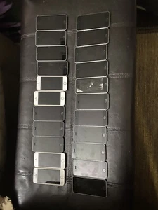 Impaired Apple iPhone SE Lot Of 22 - 16GB - Check ESN A1662 (CDMA + GSM) - Picture 1 of 6