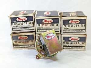 Lot 6x NEW OPEN BOX - Dwyer Model 1910-1 Pressure Switches 10PSI 15A - Picture 1 of 5