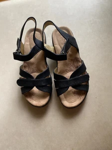 Soft Style Black Sandals, Brand New Wout Box Size 5 - Picture 1 of 4