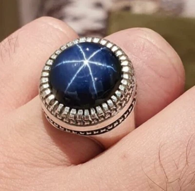 Rubí estrella azul genuino estrella natural, anillo de plata de ley 925 anillo estrella para hombre Foto 1 de 4
