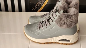 Skechers Women's UNO Rugged-Fall Air Boots Sz 6 Gray Synthetic/Textile 167274 - Picture 1 of 16