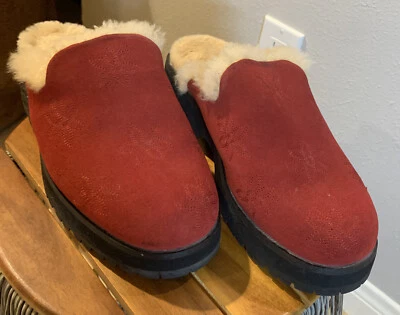 Ugg Tasmanll  Red  Women's size  7 Genuine Sheepskin - Image 1 of 4